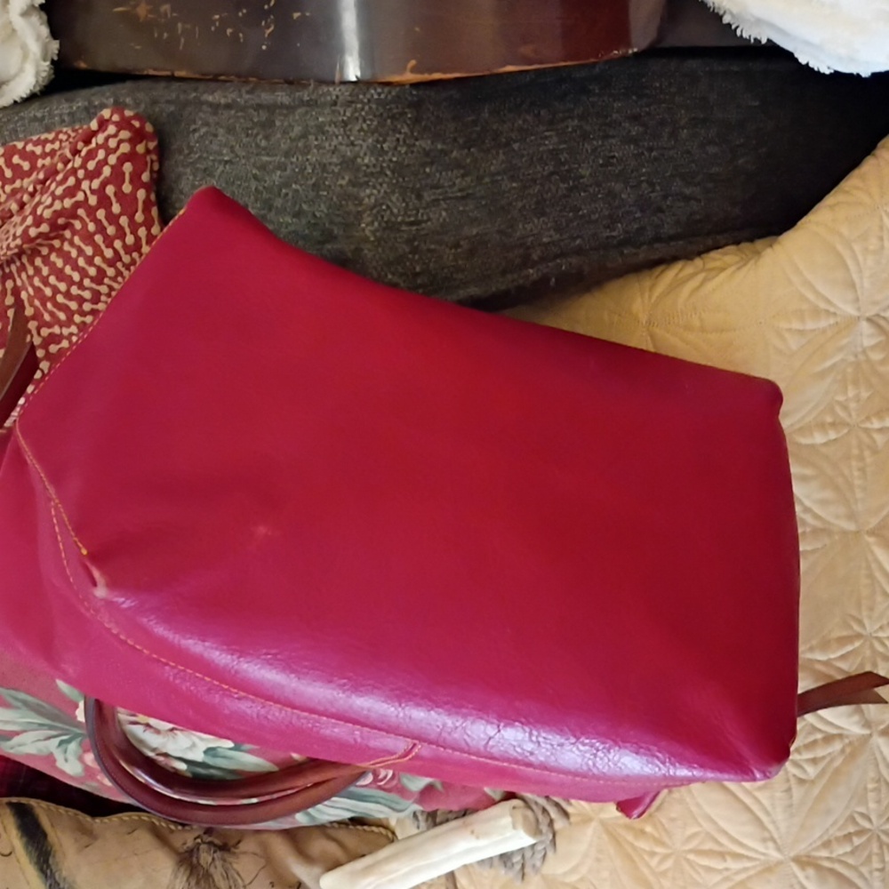 Dooney & Bourke Red Leather Tote /Oversized Bag with Original Dust Bag - Picture 5 of 12